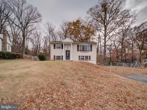 15140 Georgia Rd, Woodbridge, VA 22191