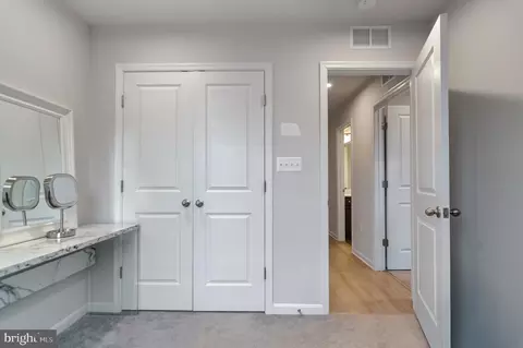 Entry Way - 18245 Summit Pointe Dr, Triangle, VA 22172 photo 10 of 18