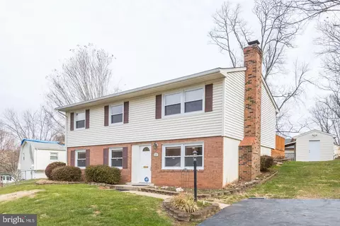 4550 Kendall Dr, Woodbridge, VA 22193
