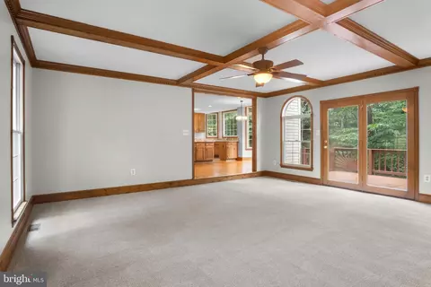 Living - 10201 Leatherleaf Ct, Manassas, VA 20111 photo 6 of 8