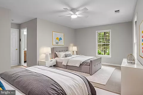 Bedroom - 10201 Leatherleaf Ct, Manassas, VA 20111 photo 9 of 12