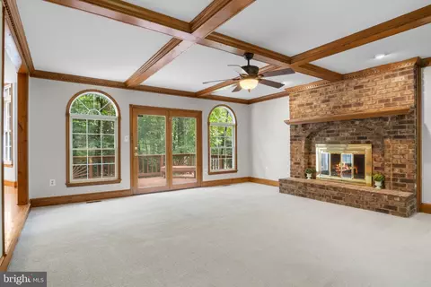 Living - 10201 Leatherleaf Ct, Manassas, VA 20111 photo 5 of 8