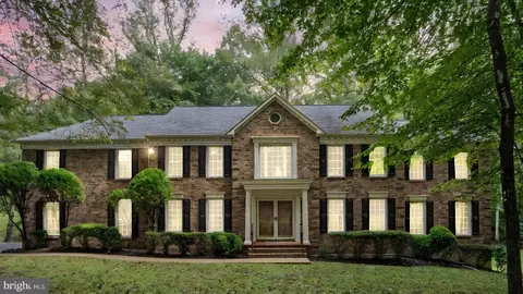10201 Leatherleaf Ct, Manassas, VA 20111