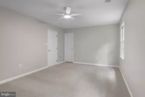 Bedroom - 10201 Leatherleaf Ct, Manassas, VA 20111 photo 5 of 12