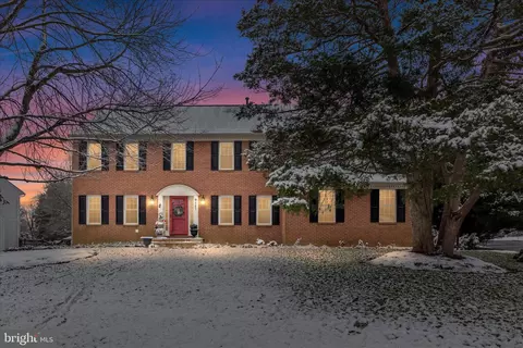 9107 Kearney Pl, Bristow, VA 20136