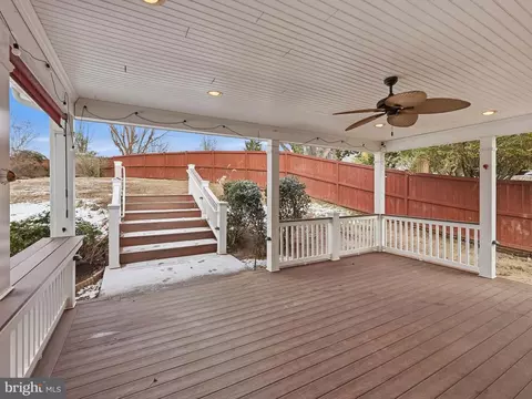 Exterior - 3582 Lions Field Rd, Triangle, VA 22172 photo 11 of 11