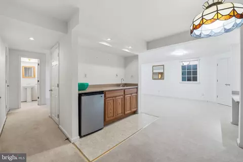 Entry Way - 3582 Lions Field Rd, Triangle, VA 22172 photo 5 of 5