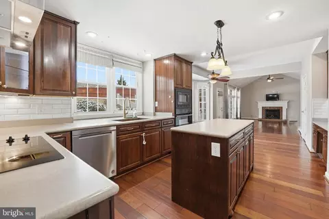 Kitchen - 3582 Lions Field Rd, Triangle, VA 22172 photo 1 of 4