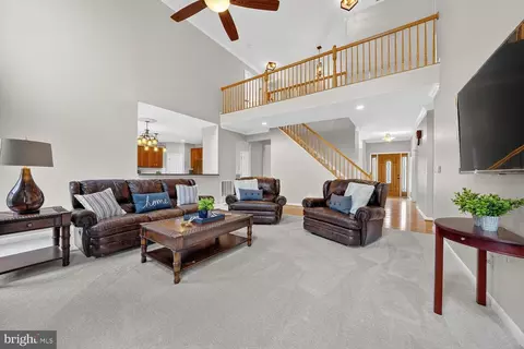 10385 Lime Tree Ct, Manassas, VA 20110 photo 13