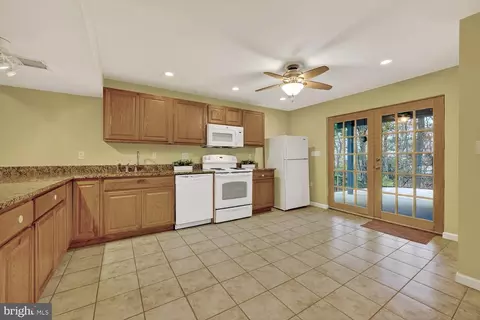 10385 Lime Tree Ct, Manassas, VA 20110 photo 37