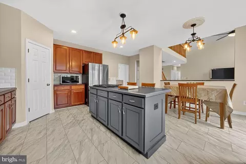10385 Lime Tree Ct, Manassas, VA 20110 photo 17