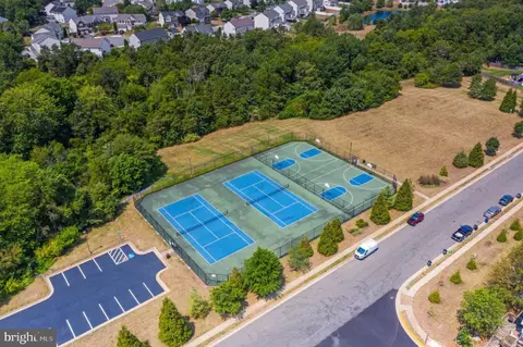 View/Area - 8768 Dunstable Loop, Bristow, VA 20136 photo 2 of 5