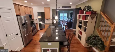 Entry Way - 8768 Dunstable Loop, Bristow, VA 20136 photo 3 of 7
