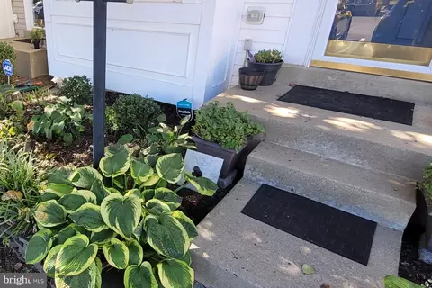Exterior - 8768 Dunstable Loop, Bristow, VA 20136 photo 2 of 7