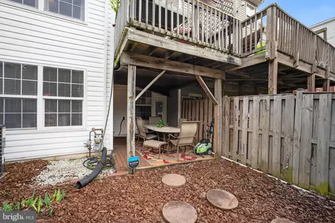 Exterior - 8768 Dunstable Loop, Bristow, VA 20136 photo 5 of 7
