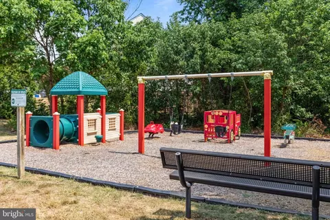 View/Area - 8768 Dunstable Loop, Bristow, VA 20136 photo 4 of 5