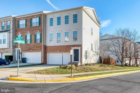 6899 Boothe Ln, Haymarket, VA 20169