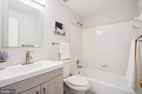 15745 Widewater Dr, Dumfries, VA 22025 photo 30