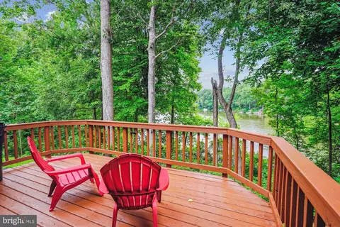 15745 Widewater Dr, Dumfries, VA 22025 photo 7