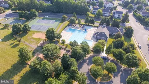 15745 Widewater Dr, Dumfries, VA 22025 photo 8