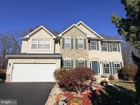 8420 Summer Breeze Pl, Manassas, VA 20112