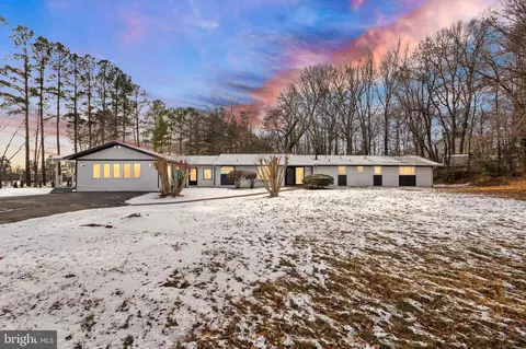 9521 Fostern Ln, Manassas, VA 20112