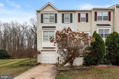 8501 Charnwood Ct, Manassas, VA 20111