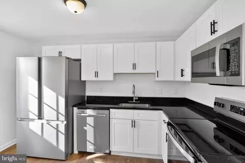 1973 Partree Ct, Woodbridge, VA 22191