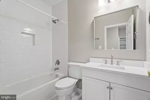 Bath - 8310 Rolling Rd, Manassas, VA 20110 photo 1 of 4