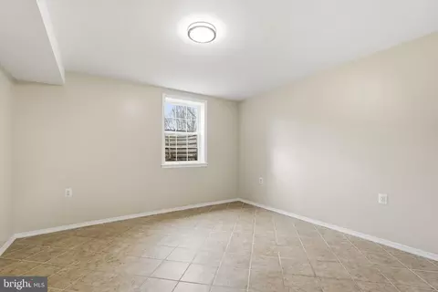 Bedroom - 8310 Rolling Rd, Manassas, VA 20110 photo 6 of 6