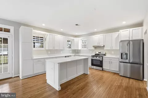 Kitchen - 8310 Rolling Rd, Manassas, VA 20110 photo 1 of 4