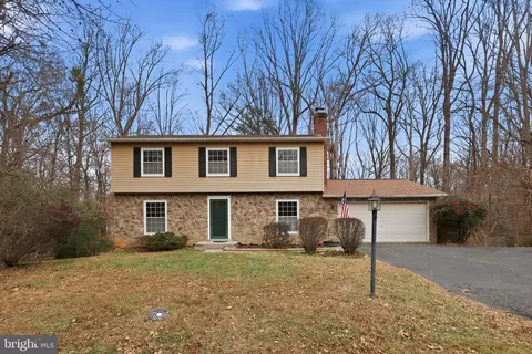 12651 Peak Ct, Manassas, VA 20112