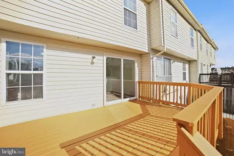 Exterior - 16828 Toms River Loop, Dumfries, VA 22026 photo 5 of 6