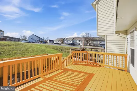 Exterior - 16828 Toms River Loop, Dumfries, VA 22026 photo 2 of 6