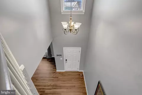 Entry Way - 4169 Agency Loop, Triangle, VA 22172 photo 7 of 13