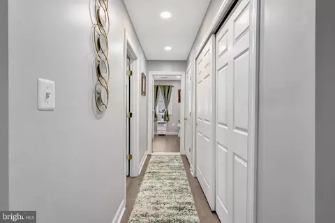 Entry Way - 4169 Agency Loop, Triangle, VA 22172 photo 10 of 13