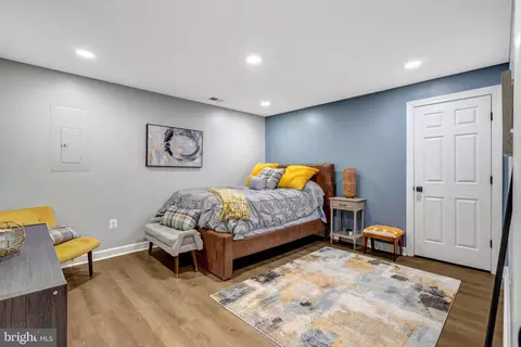 Bedroom - 4169 Agency Loop, Triangle, VA 22172 photo 8 of 9
