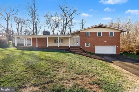 Other - 18316 Cabin Rd, Triangle, VA 22172 photo 9 of 9
