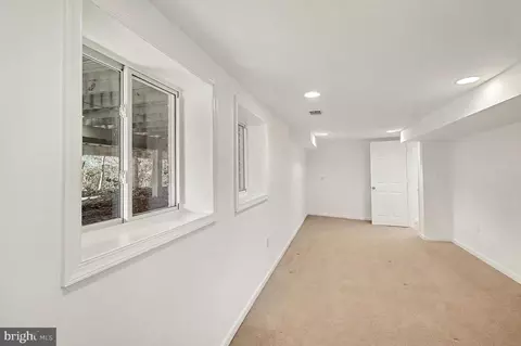 Other - 18316 Cabin Rd, Triangle, VA 22172 photo 6 of 9