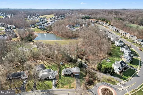 View/Area - 18316 Cabin Rd, Triangle, VA 22172 photo 3 of 3