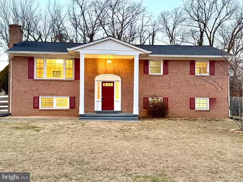 14204 Saint Clair Dr, Gainesville, VA 20155