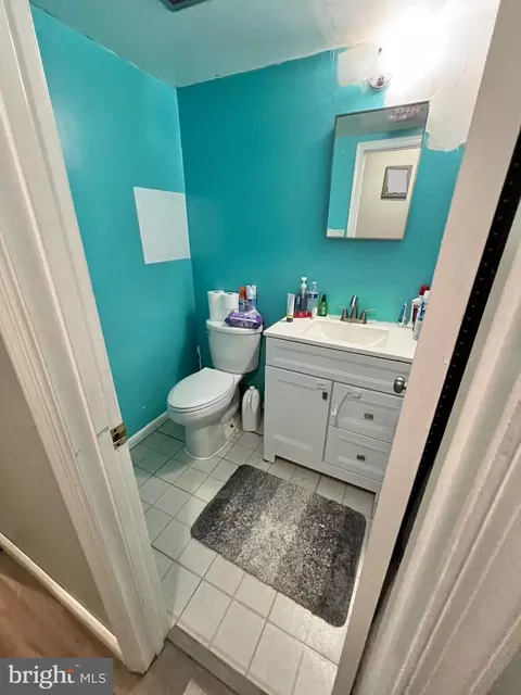 Bath - 7515 Todd Pl, Manassas, VA 20109 photo 4 of 4