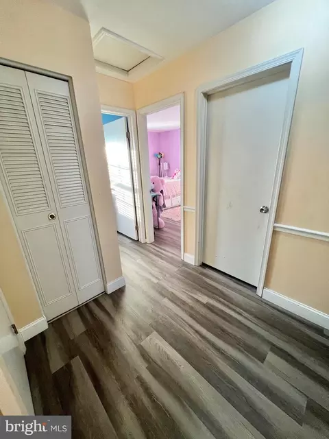 Entry Way - 7515 Todd Pl, Manassas, VA 20109 photo 3 of 6