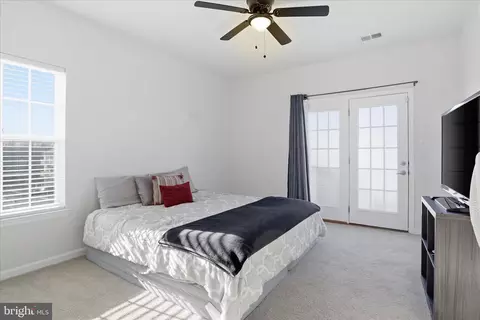 7455 Brunson Cir, Gainesville, VA 20155 photo 21