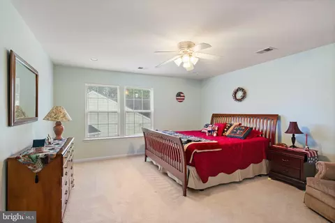 Bedroom - 3758 Blowing Leaf Pl, Dumfries, VA 22025 photo 2 of 6