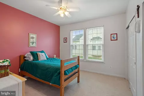Bedroom - 3758 Blowing Leaf Pl, Dumfries, VA 22025 photo 6 of 6