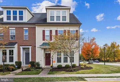 11979 Benton Lake Rd, Bristow, VA 20136