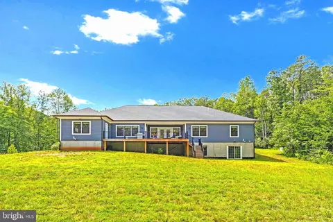 14051 Heathers Overlook Ct, Nokesville, VA 20181