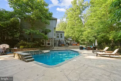Exterior - 15050 Rumson Pl, Manassas, VA 20111 photo 7 of 10