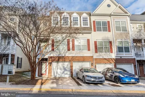 1838 Cedar Cove Way #201, Woodbridge, VA 22191